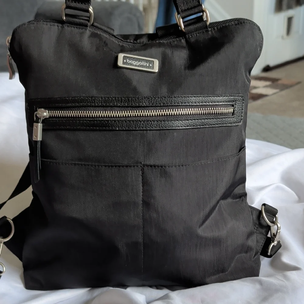 Baggallini Black Convertible Nylon Backpack Crossbody